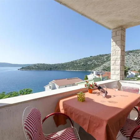 Ante - Perfect Sea View * Vinišće